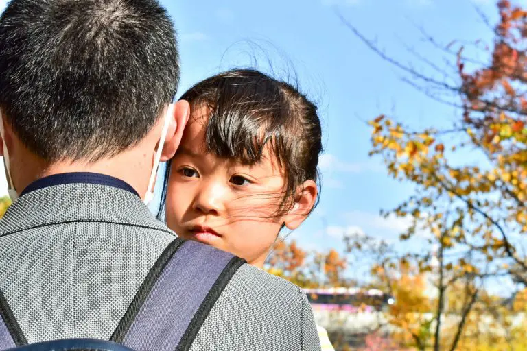 症 子供 閉 自 自閉スペクトラム症の乳幼児期に現れる特徴とは？〜特徴的な行動が徐々に明らかになる時期〜